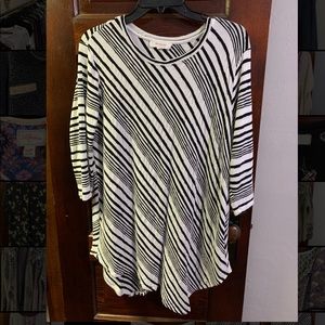 🍁5/$25! Asymmetrical hem tunic